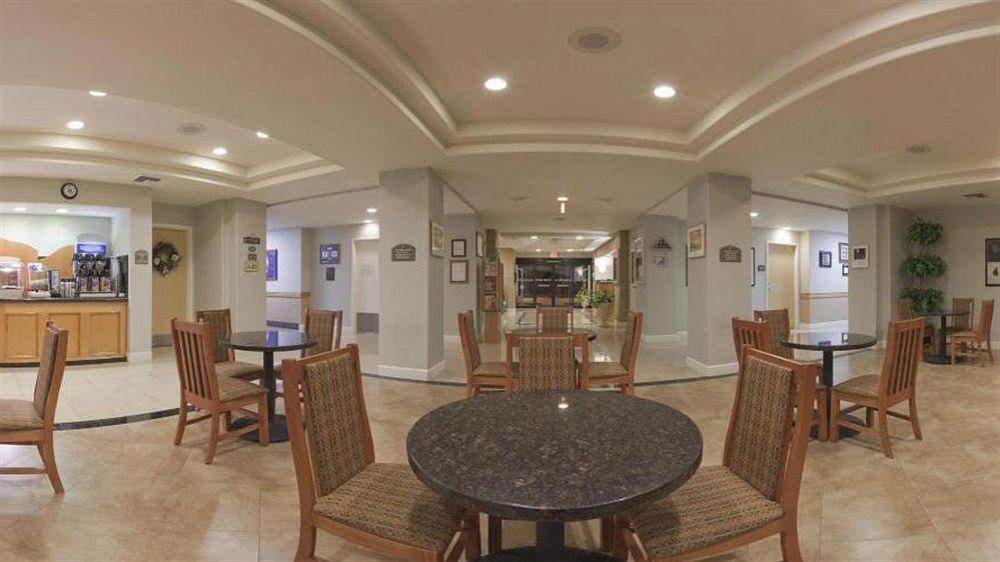 Holiday Inn Express Hotel & Suites Vacaville By Ihg Esterno foto