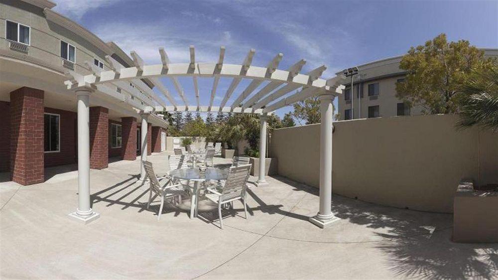 Holiday Inn Express Hotel & Suites Vacaville By Ihg Esterno foto