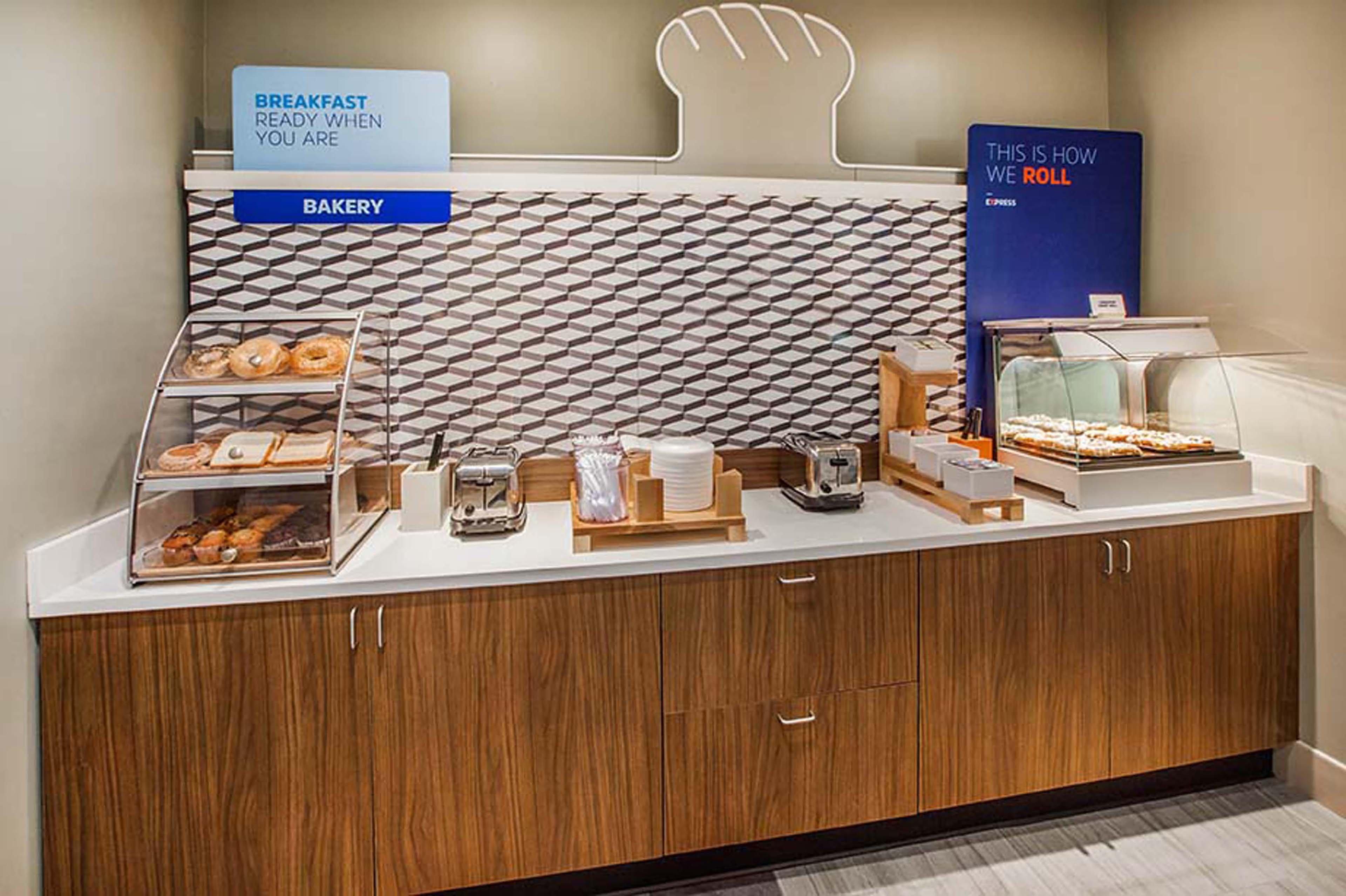 Holiday Inn Express Hotel & Suites Vacaville By Ihg Esterno foto