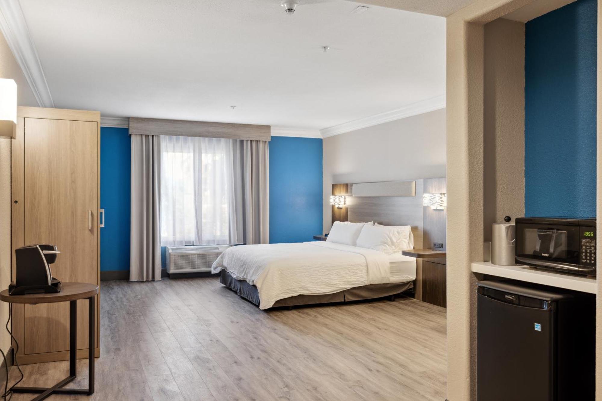 Holiday Inn Express Hotel & Suites Vacaville By Ihg Esterno foto