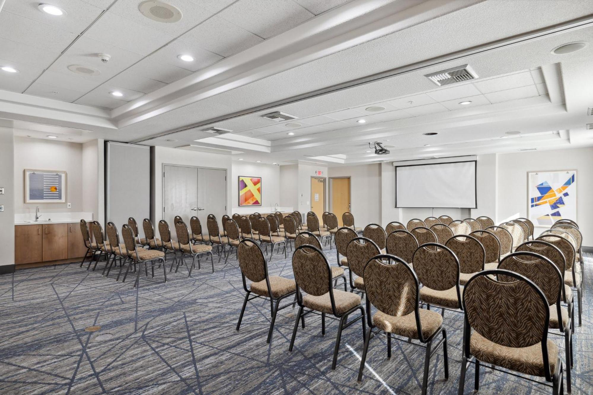 Holiday Inn Express Hotel & Suites Vacaville By Ihg Esterno foto